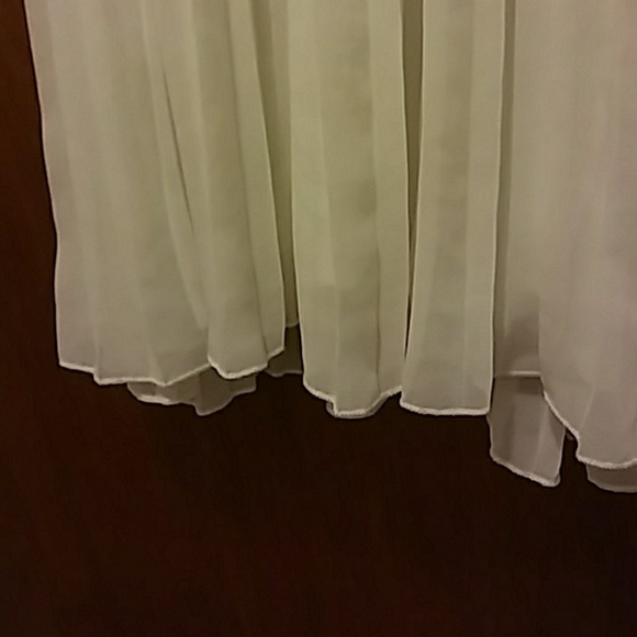 White elegant blouse 💎💎 - Picture 3 of 4